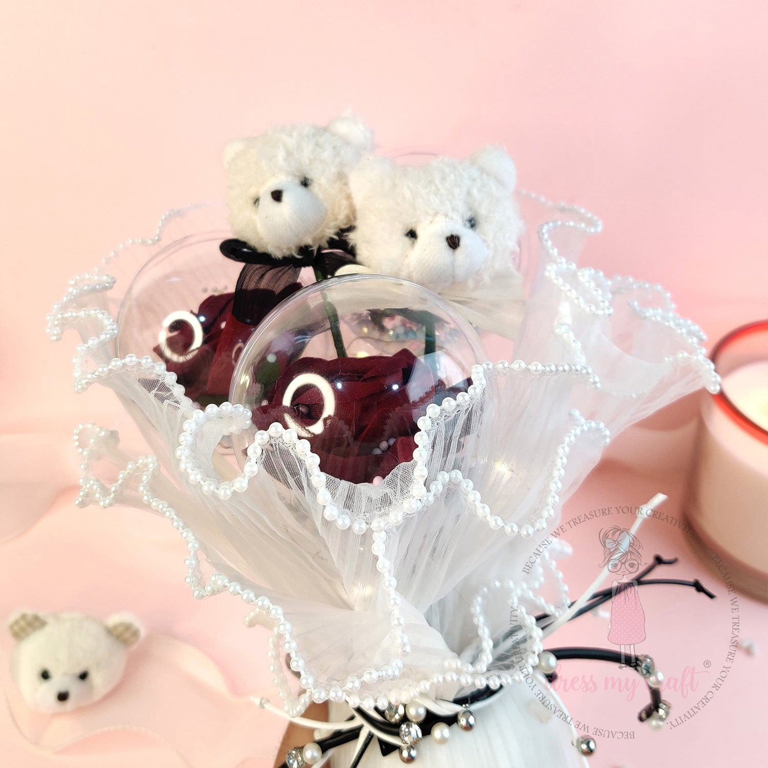 Teddy Rose Bouquet With Lights