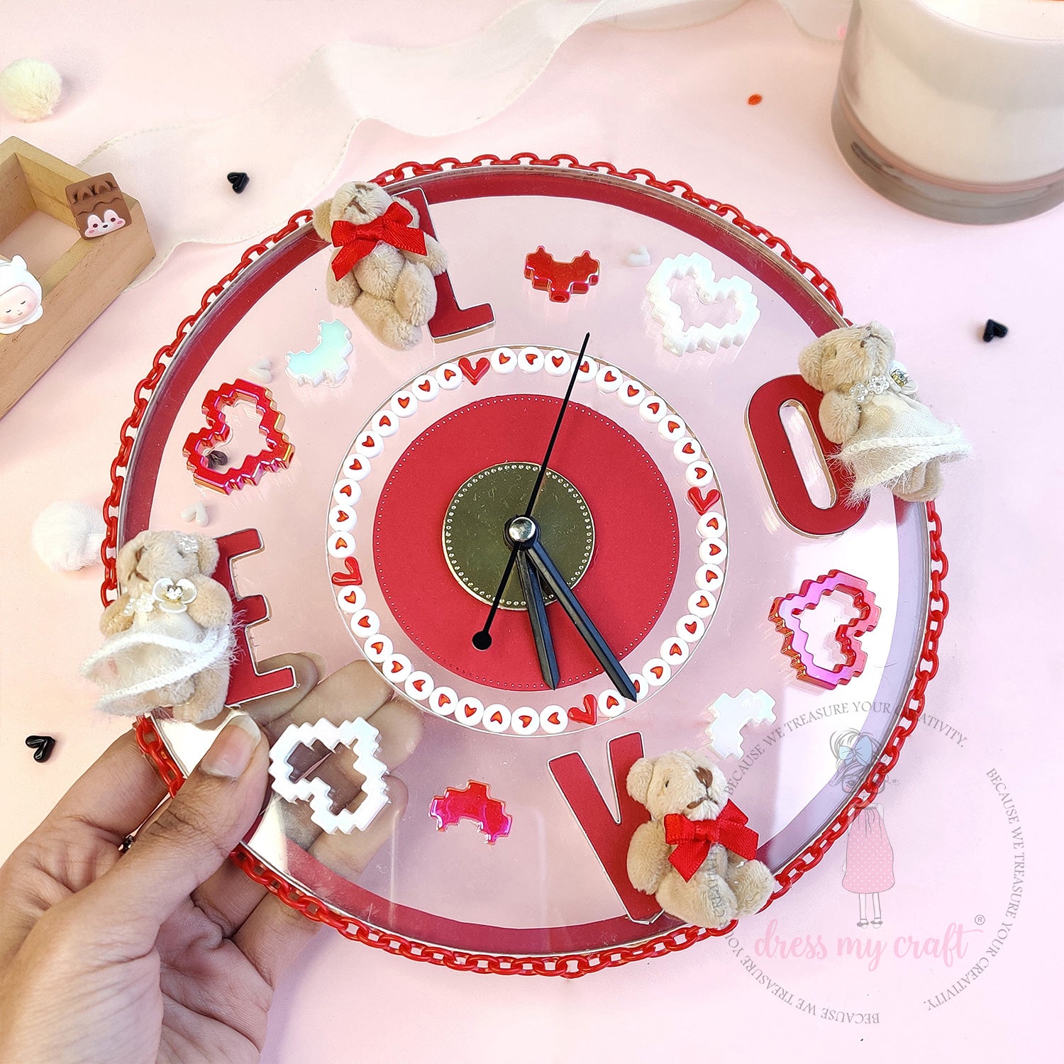 Teddy Love Clock