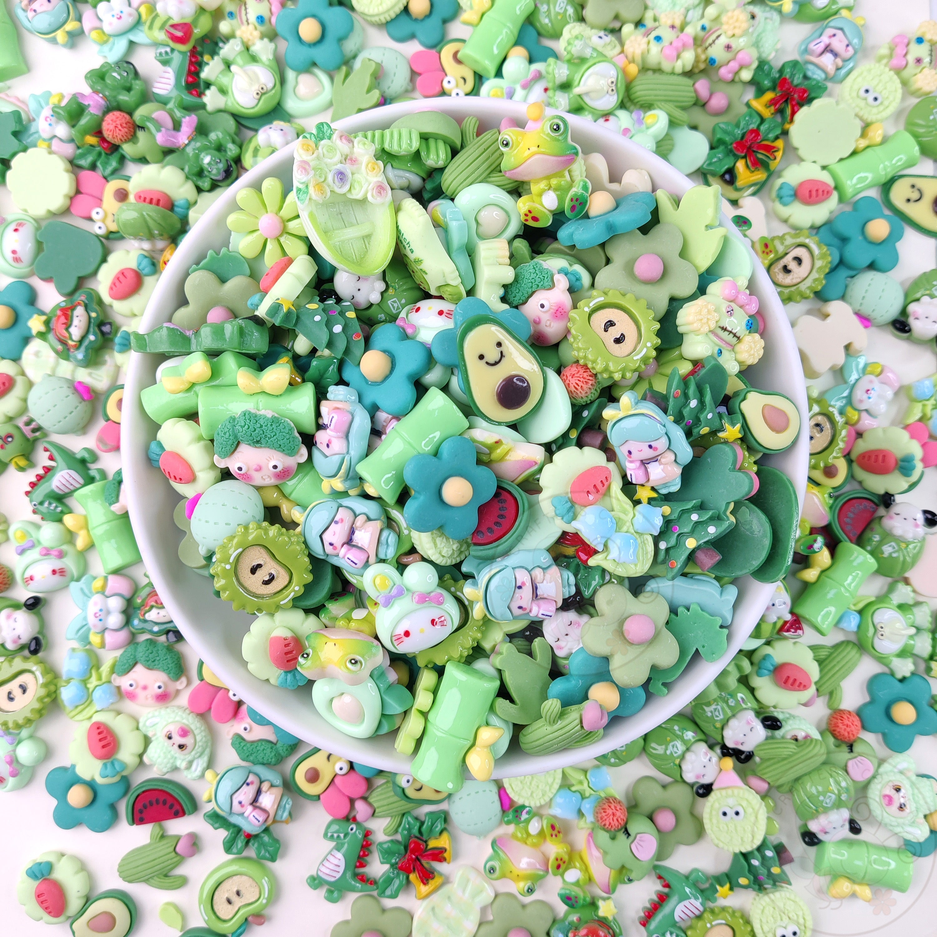 Green Family - Mix Flatback Cabochons Value Pack - Vol 2