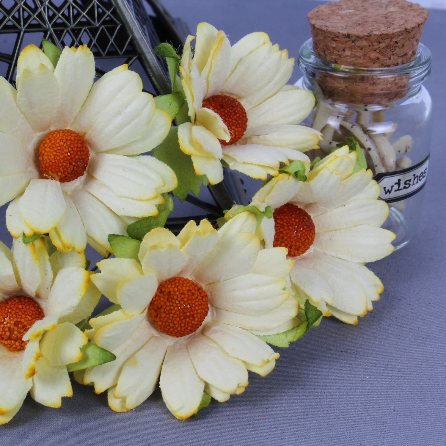 Lemon Yellow - Mulberry Daisy Flower