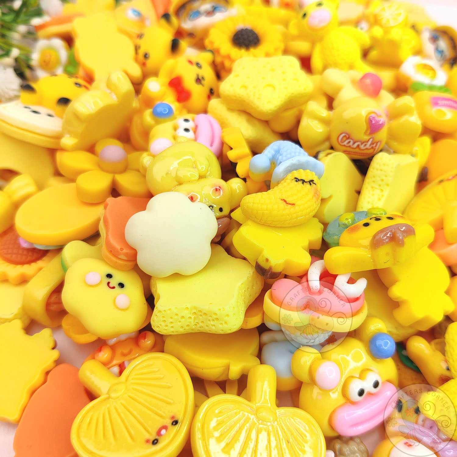 Yellow Family - Mix  Flatback Cabochons Value Pack