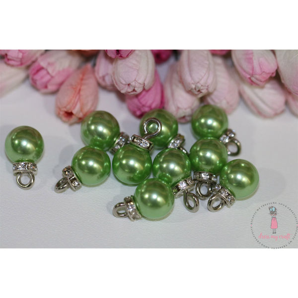 Round Hanging Pearls - Green
