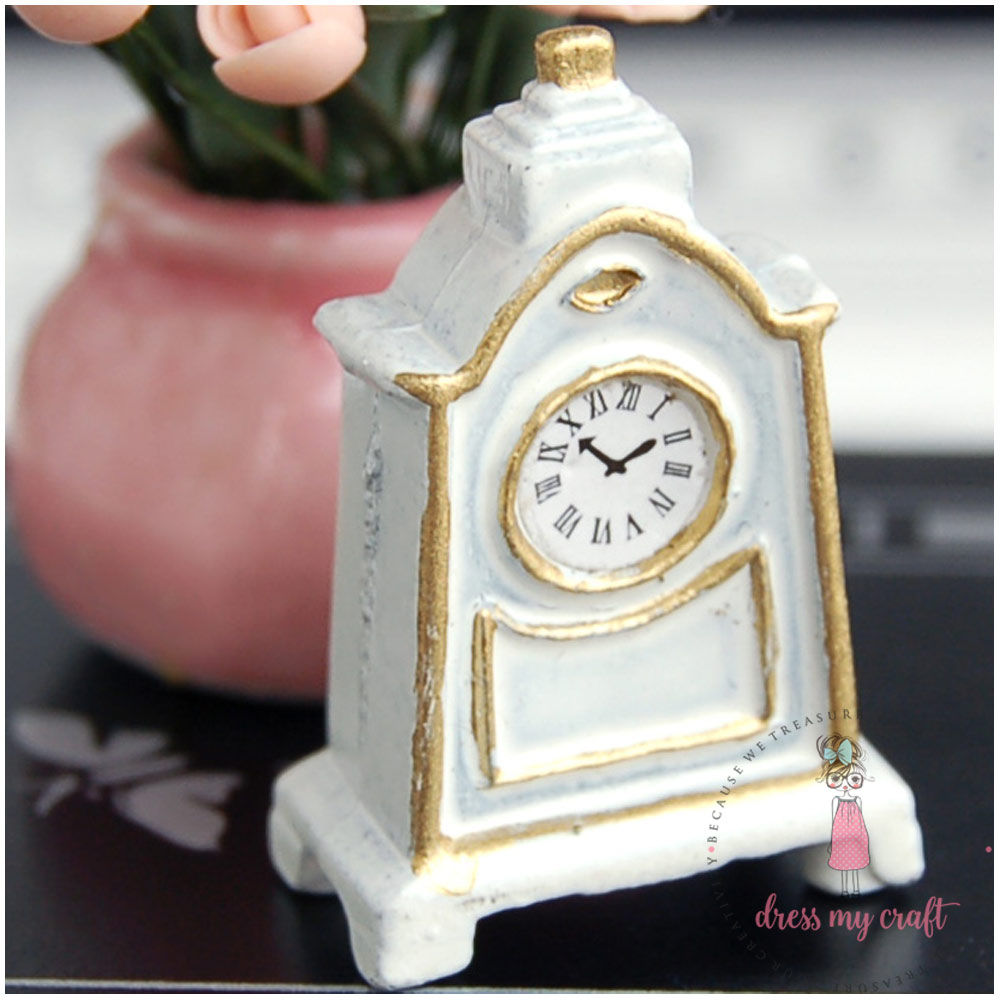 Miniature Antique Clock – CRAFTERS CORNER