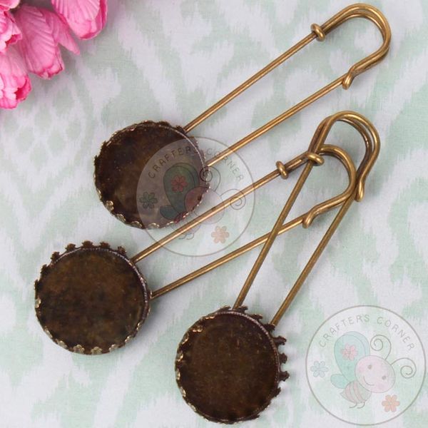 Safety Pin with Hollow Space