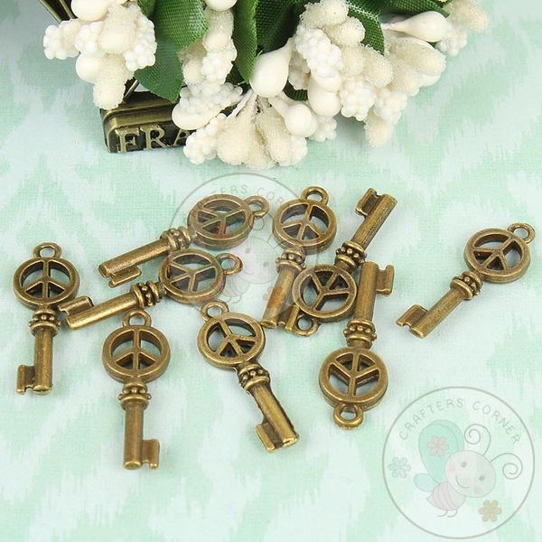 Key with Criss-Cross